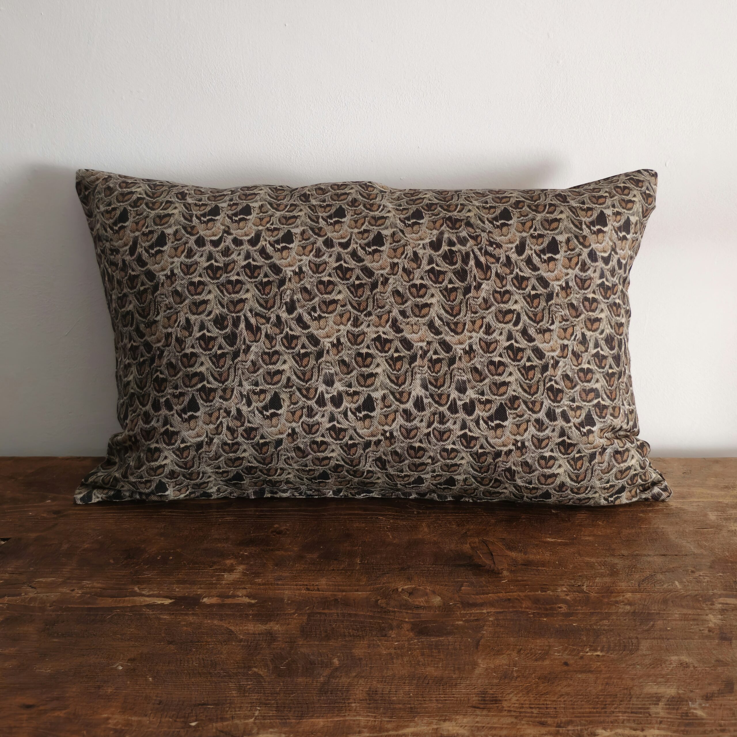 Hen Pheasant 60 x 40 cushion cover - linen